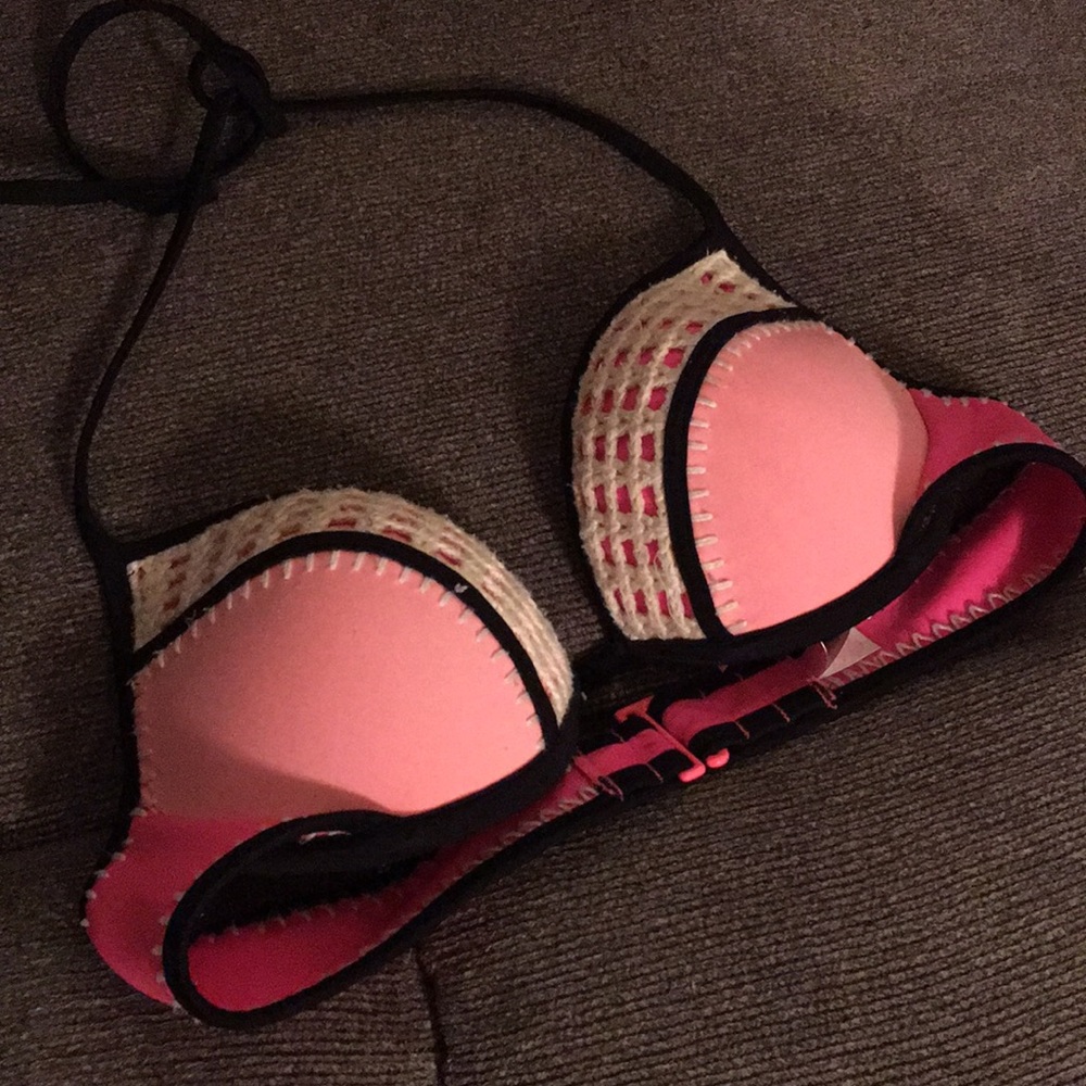 Pink bikini top